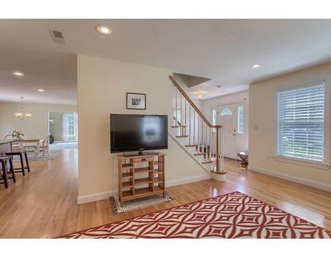 262 North St, Georgetown, MA 01833 photo 8