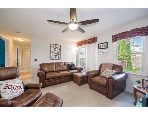 46 Gates Ave, Springfield, MA 01118 photo 5