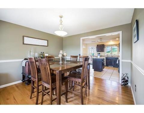 46 Gates Ave, Springfield, MA 01118 photo 3