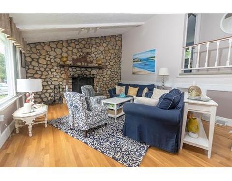 17 Odyssis Dr, Buzzards Bay, MA 02532 photo 9