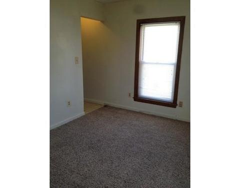 90 Walnut St, Chicopee, MA 01020 photo 9