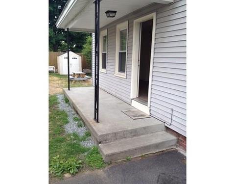 90 Walnut St, Chicopee, MA 01020 photo 5
