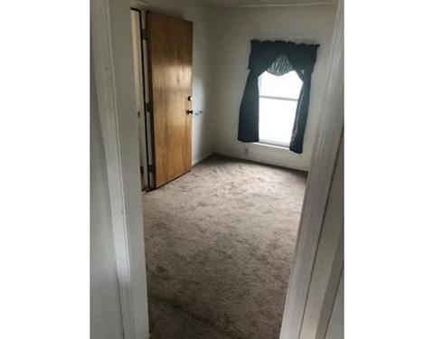 90 Walnut St, Chicopee, MA 01020 photo 7