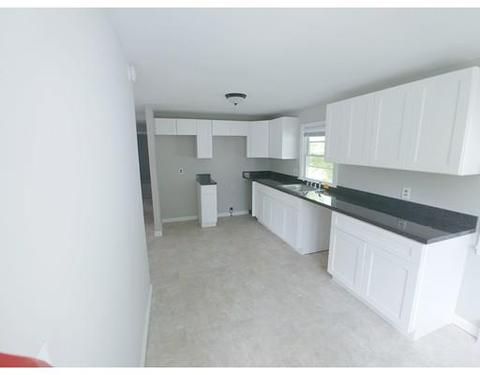 145 Mayfair Ave, Springfield, MA 01104 photo 4