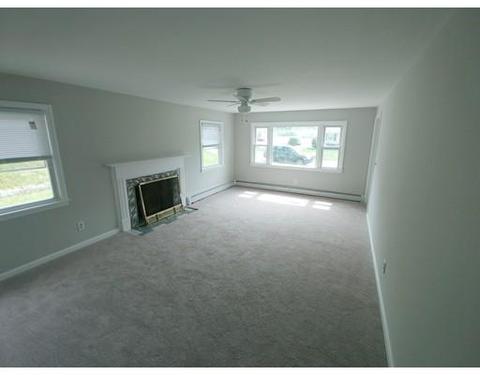 145 Mayfair Ave, Springfield, MA 01104 photo 8
