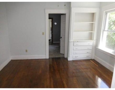 31 Daytona St, Springfield, MA 01108 photo 13