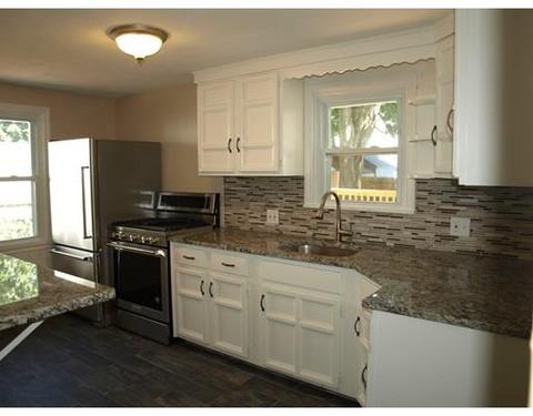 257 Edendale St, Springfield, MA 01104 photo 2