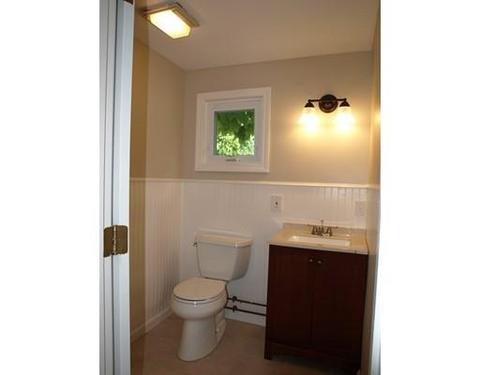 257 Edendale St, Springfield, MA 01104 photo 8