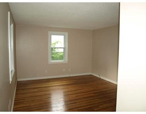 257 Edendale St, Springfield, MA 01104 photo 10