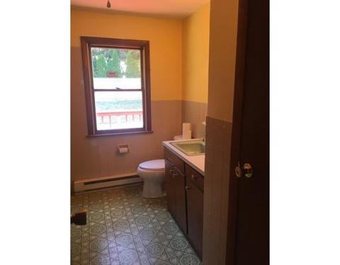 24 Como Dr, Chicopee, MA 01020 photo 14