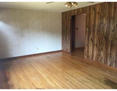 24 Como Dr, Chicopee, MA 01020 photo 10