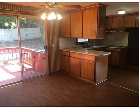 24 Como Dr, Chicopee, MA 01020 photo 7