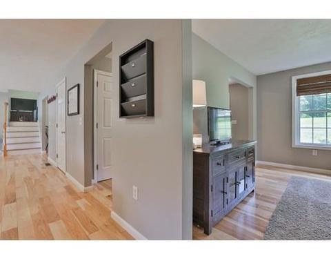 10 Barker Rd, Windham, NH 03087 photo 8