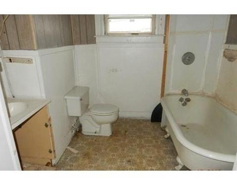 534 Montaup St, Fall River, MA 02724 photo 11