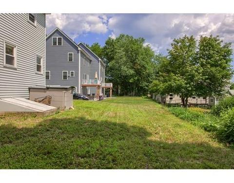 10 Howe St, Dracut, MA 01826 photo 6