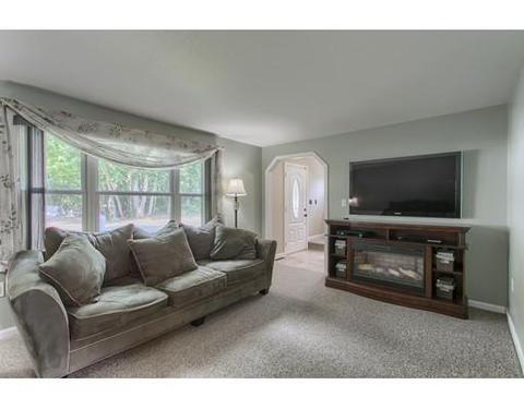 10 Howe St, Dracut, MA 01826 photo 11