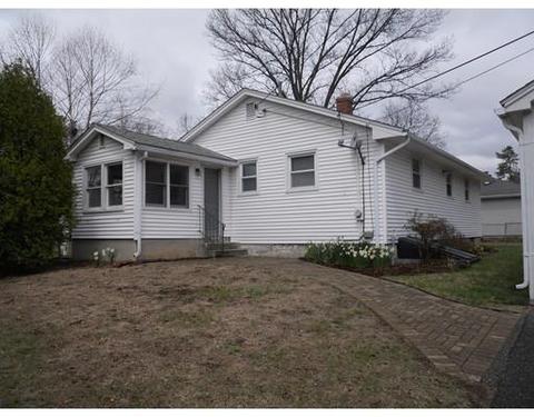 145 Lumae St, Springfield, MA 01119 photo 2