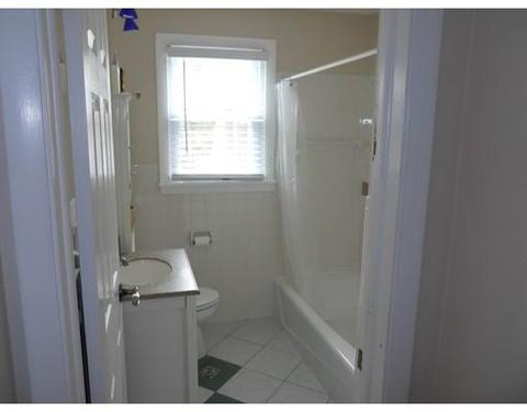 145 Lumae St, Springfield, MA 01119 photo 9
