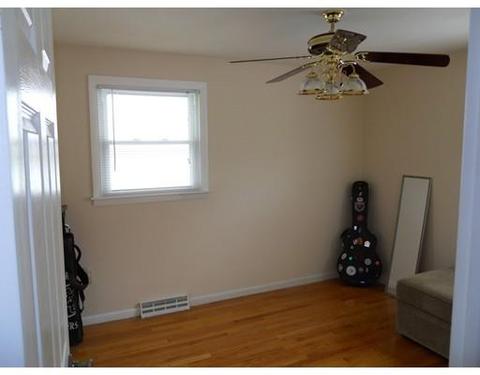 145 Lumae St, Springfield, MA 01119 photo 8