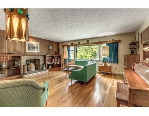 14 Pearson St, Beverly, MA 01915 photo 1