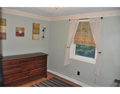 10 Forest St, Derry, NH 03038 photo 9