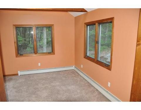10 Forest St, Derry, NH 03038 photo 5