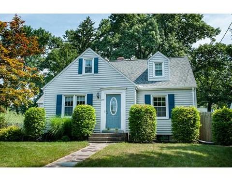 254 Frontenac St, Chicopee, MA 01020 photo 1