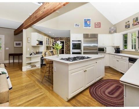 569 Charles River St, Needham, MA 02492 photo 6