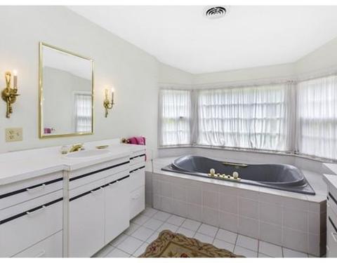 569 Charles River St, Needham, MA 02492 photo 11