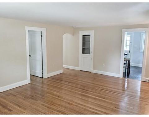 33 Wilson Ave, Bourne, MA 02532 photo 3