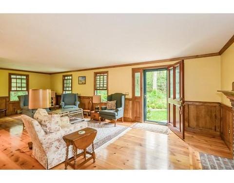 11 Ash St, Mashpee, MA 02649 photo 5