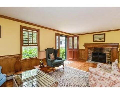 11 Ash St, Mashpee, MA 02649 photo 6