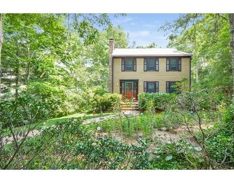 11 Ash St, Mashpee, MA 02649 photo 4