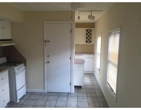 13 Morris St, Springfield, MA 01105 photo 3