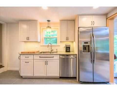 40 Pratt Ave, Beverly, MA 01915 photo 9