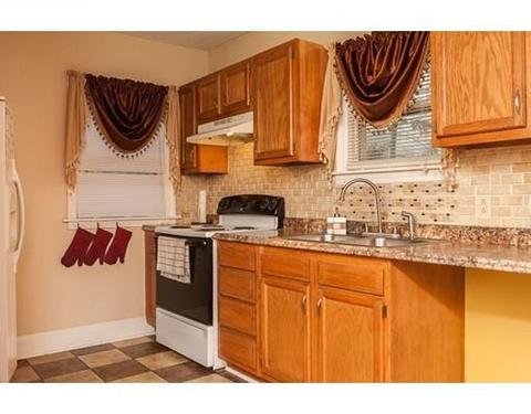 91 Braddock St, Springfield, MA 01109 photo 3