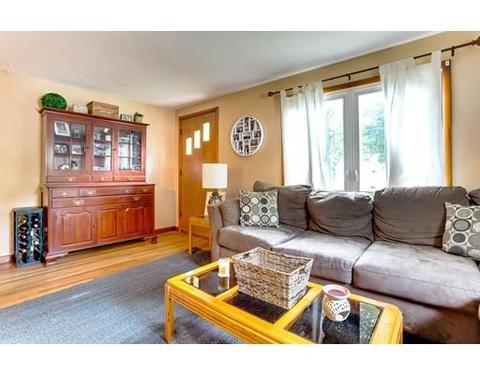 25 Pineview Dr, Springfield, MA 01119 photo 3