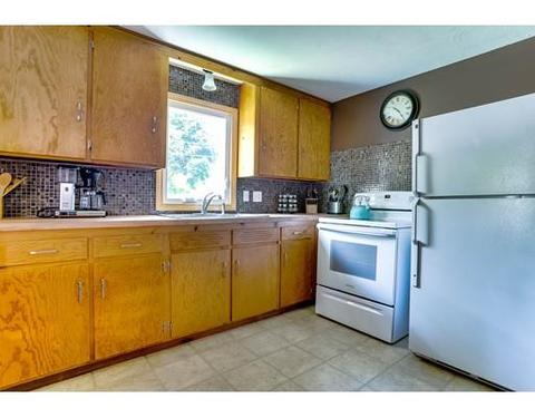25 Pineview Dr, Springfield, MA 01119 photo 8