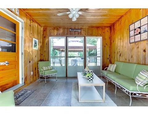25 Pineview Dr, Springfield, MA 01119 photo 9