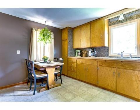 25 Pineview Dr, Springfield, MA 01119 photo 5