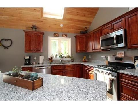 40 North St, Erving, MA 01344 photo 7
