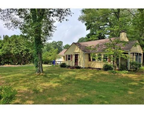 2402 Wilbraham Rd, Springfield, MA 01129 photo 8