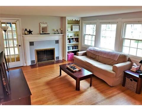2402 Wilbraham Rd, Springfield, MA 01129 photo 4