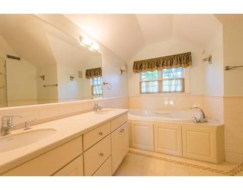 48 Douglas Rd, Needham, MA 02492 photo 8