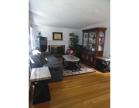 27 Johnson Rd, Saugus, MA 01906 photo 3