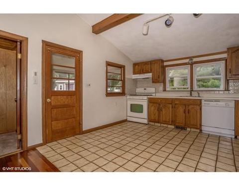 8 Boysenberry Rd, East Wareham, MA 02538 photo 4