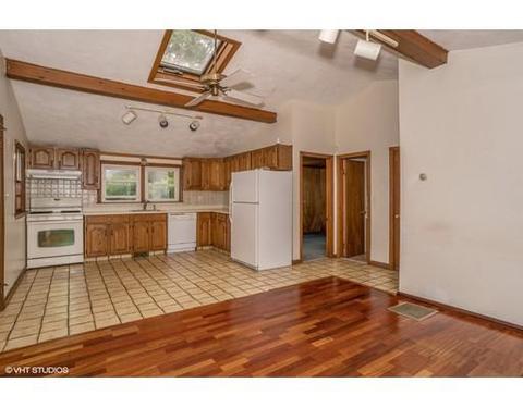 8 Boysenberry Rd, East Wareham, MA 02538 photo 5
