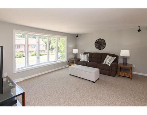 15 Hitching Post Dr, Walpole, MA 02081 photo 2