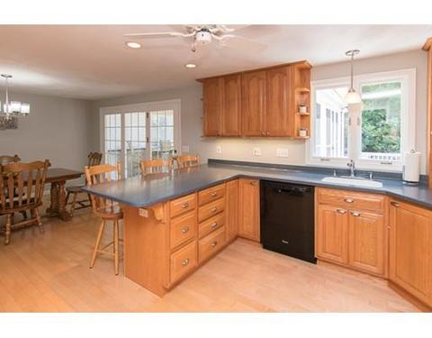 15 Hitching Post Dr, Walpole, MA 02081 photo 5