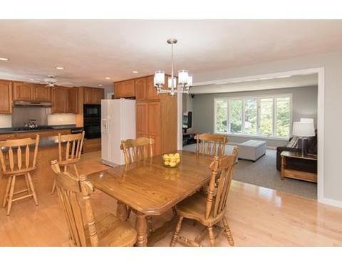 15 Hitching Post Dr, Walpole, MA 02081 photo 8